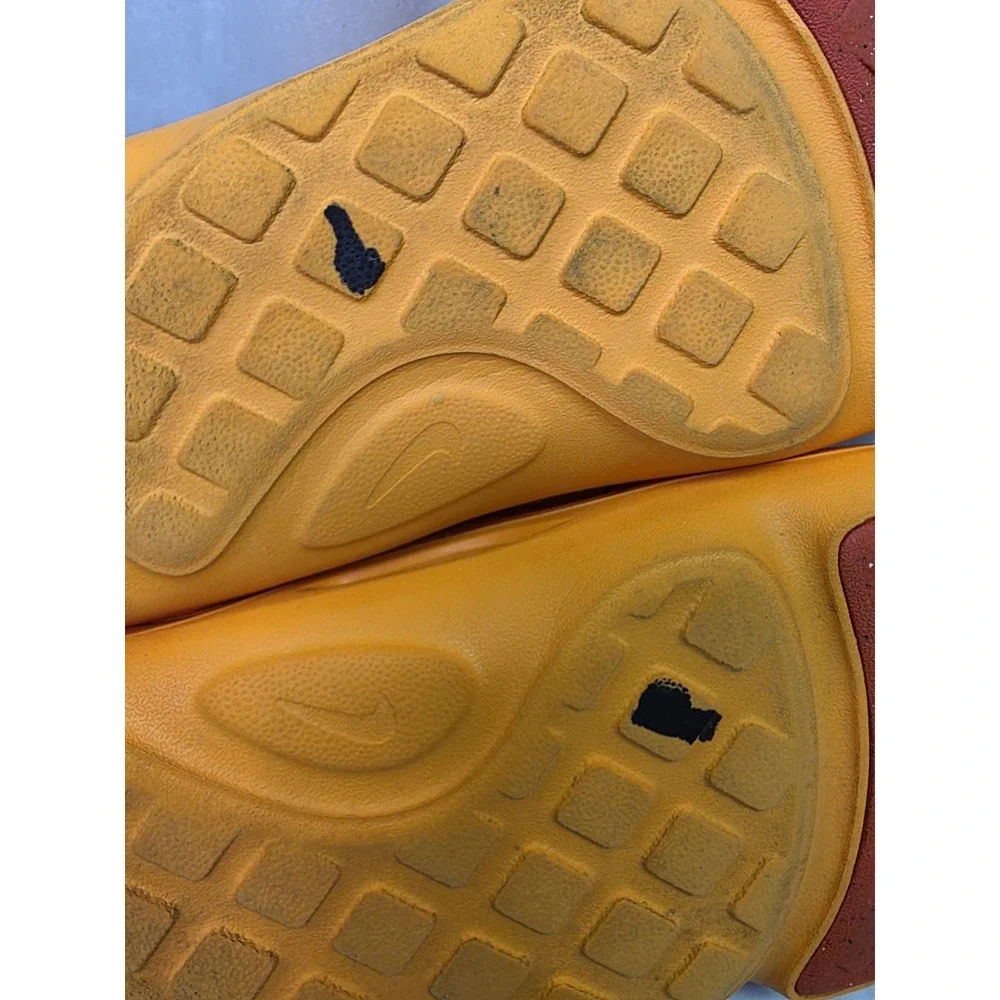 Nike (Sz 7 Y) Youth Aqua Swoosh Big Kids' Sandals Orange Peel